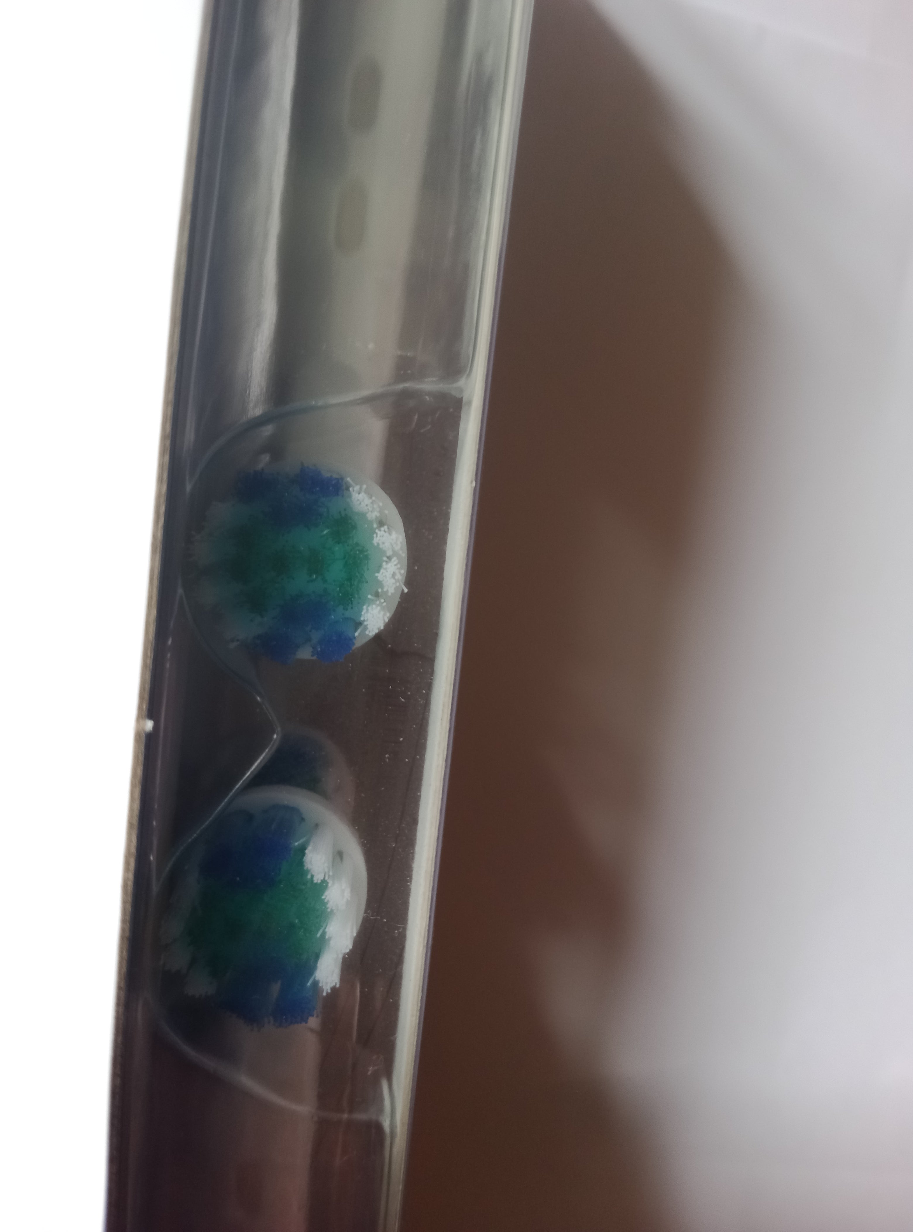 Universal replacement toothbrush heads compatible with Oral B